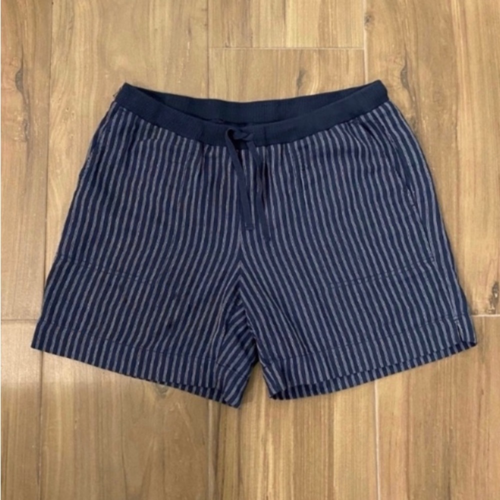JJILL shorts - blue with white stripes - size S